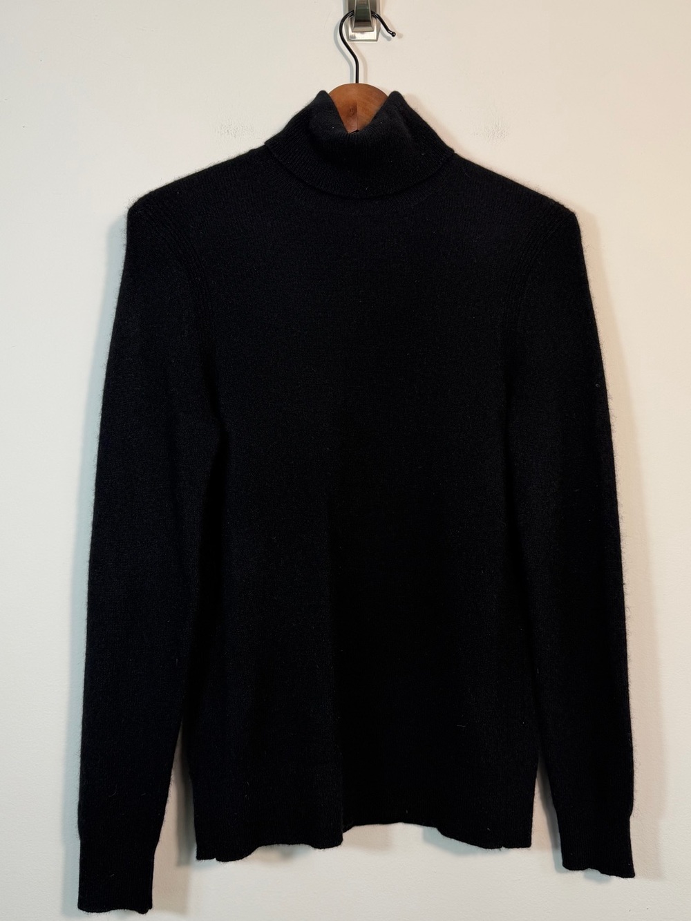 Saks Fifth Avenue 100% Cashmere Black Turtleneck Sweater Women’s S